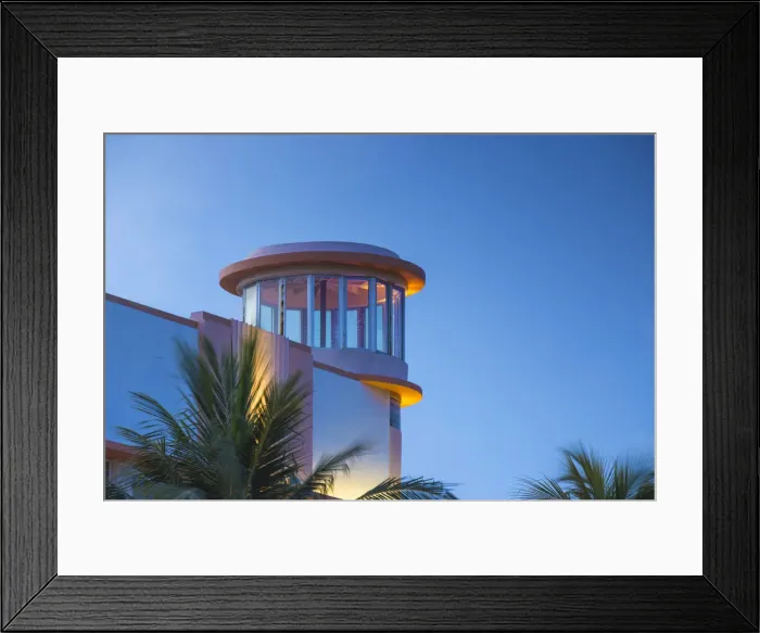 Framed Print : U. S. A, Miami, Miami Beach, South Beach, Ocean Drive, Waldorf Hotel
