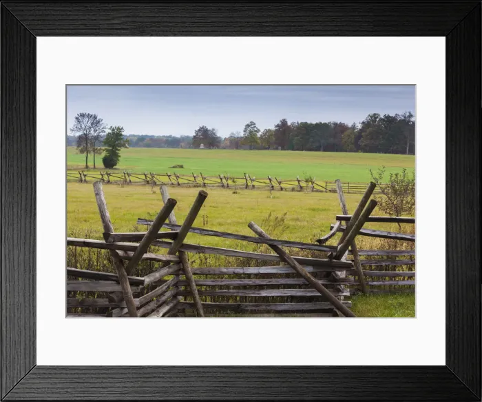 Framed Print : USA, Pennsylvania, Gettysburg, Battle of Gettysburg, battlefield fence Framed Print : USA, Pennsylvania, Gettysburg, Battle of Gettysburg, battlefield fence