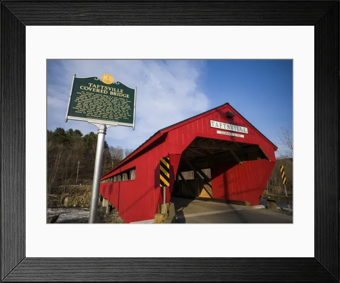 Framed Print : USA, Vermont, Taftsville, Taftsville Covered Bridge over the Ottauquechee River Framed Print : USA, Vermont, Taftsville, Taftsville Covered Bridge over the Ottauquechee River