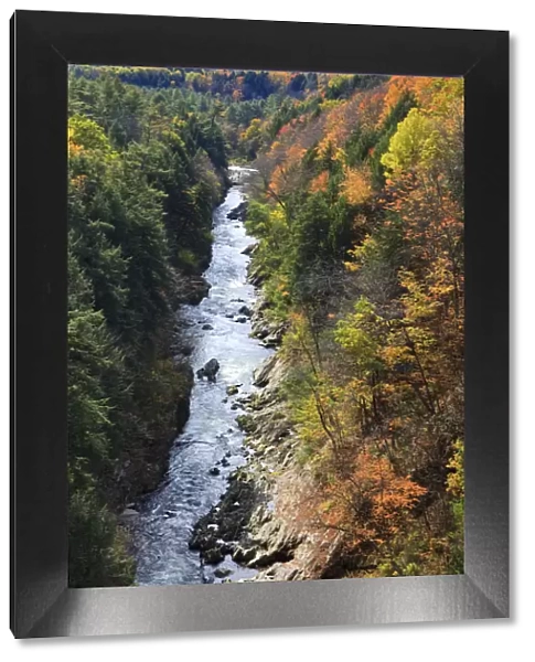 USA, New England, Vermont, Woodstock, Quechee State Park, Fall Foliage and Quechee Gorge