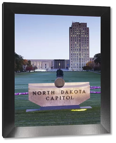 USA, North Dakota, Bismarck, North Dakota State Capitol dawn
