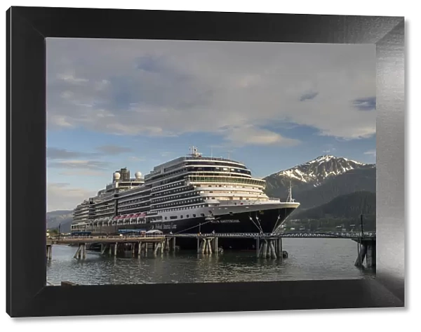 USA, Alaska, Juneau, Cruise Ship Harbour
