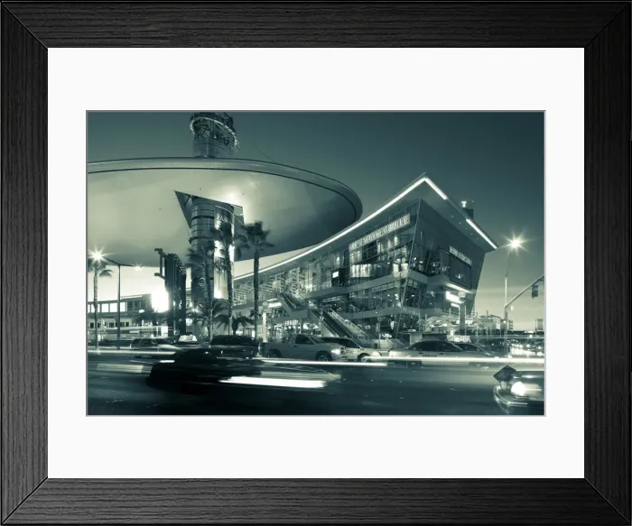 Framed Print : USA, Nevada, Las Vegas, The Strip, Las Vegas Boulevard and Fashion Show Mall, dusk Framed Print : USA, Nevada, Las Vegas, The Strip, Las Vegas Boulevard and Fashion Show Mall, dusk