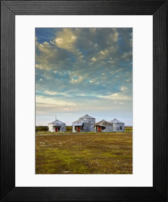 Framed Print : Clarksdale, Mississippi, Shack Up Inn, Hotel, Converted Grain Silos, Delta Framed Print : Clarksdale, Mississippi, Shack Up Inn, Hotel, Converted Grain Silos, Delta