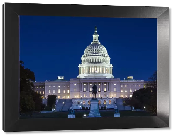 USA, Washington DC, US Capitol, dusk
