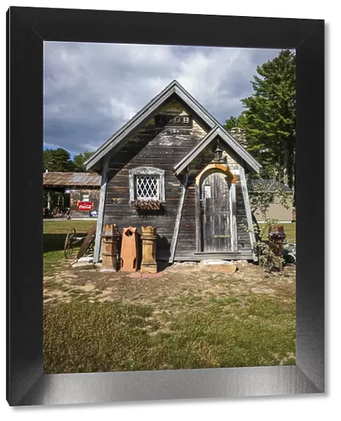 USA, Maine, Wells, antique cottages