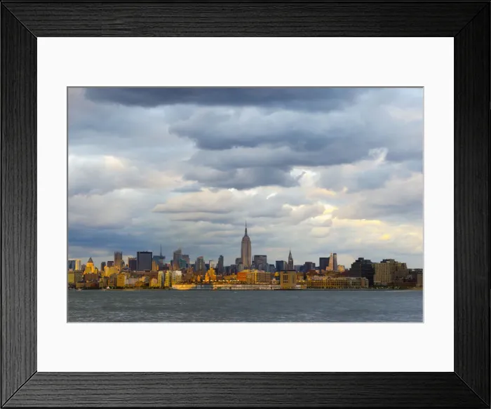 Framed Print : USA, New York, Manhattan, Midtown across the Hudson River Framed Print : USA, New York, Manhattan, Midtown across the Hudson River