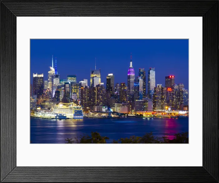 Framed Print : USA, New York, Manhattan, Midtown across the Hudson River Framed Print : USA, New York, Manhattan, Midtown across the Hudson River
