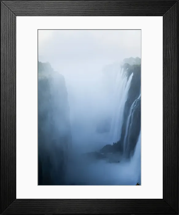Framed Print : Victoria Falls, Zimbabwe / Zambia Framed Print : Victoria Falls, Zimbabwe / Zambia