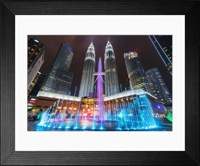 Framed Print : Petronas Towers, KLCC, Kuala Lumpur, Malaysia Framed Print : Petronas Towers, KLCC, Kuala Lumpur, Malaysia