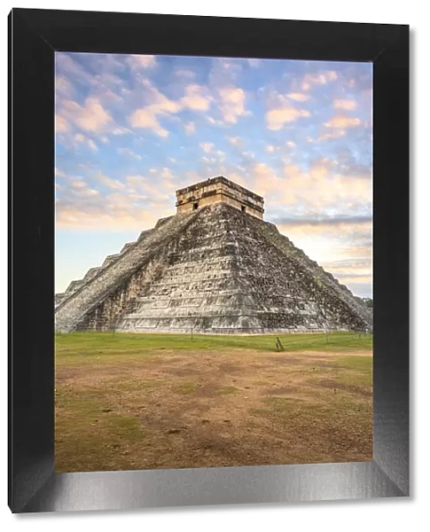 Temple of Kukulcan, Chichen Itza, Yucatan, Mexico