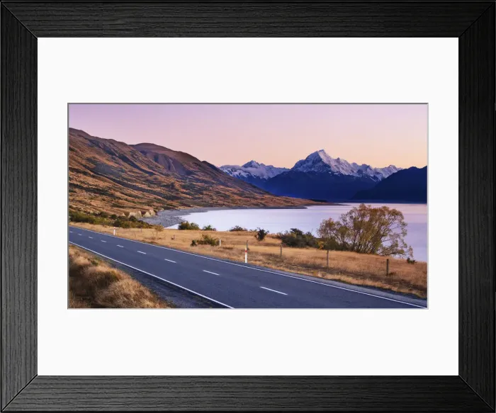 Framed Print : Sunset at Lake Pukaki, Canterbury, New Zealand Framed Print : Sunset at Lake Pukaki, Canterbury, New Zealand