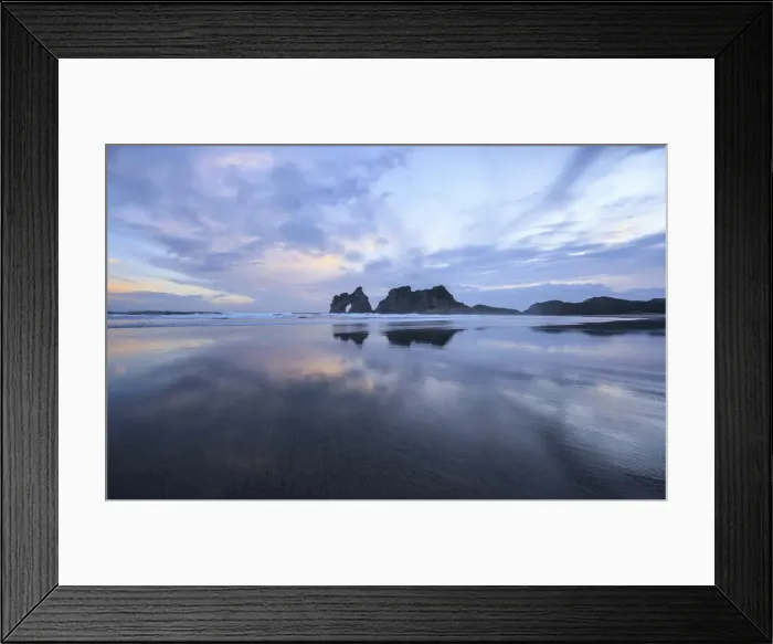 Framed Print : Sunset at Wharariki beach, Tasman, New Zealand Framed Print : Sunset at Wharariki beach, Tasman, New Zealand