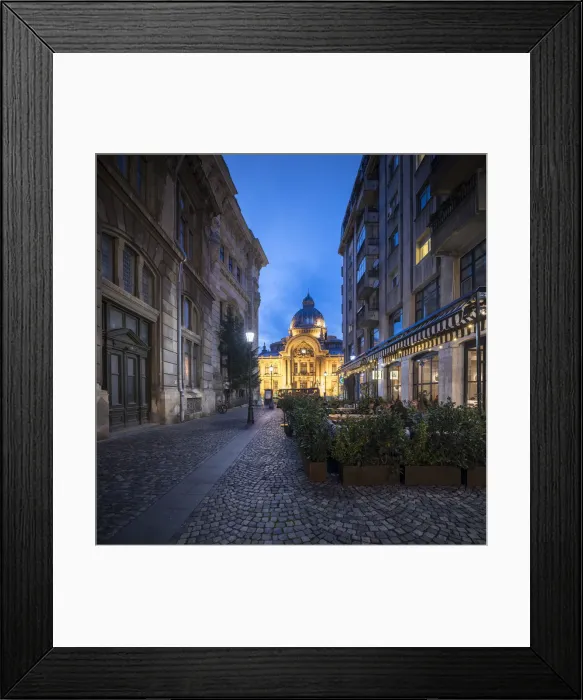 Framed Print : Biserica Zlatari Orthodox Church at Night, Bucharest, Romania