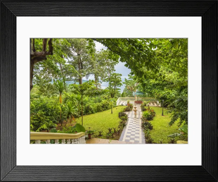 Framed Print : Africa, SA£o Toma and Principe. In the beautiful garden of the hotel Belo Monte Framed Print : Africa, SA£o Toma and Principe. In the beautiful garden of the hotel Belo Monte