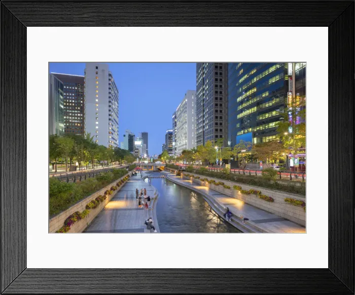 Framed Print : Cheonggyecheon Stream at dusk, Seoul, South Korea Framed Print : Cheonggyecheon Stream at dusk, Seoul, South Korea