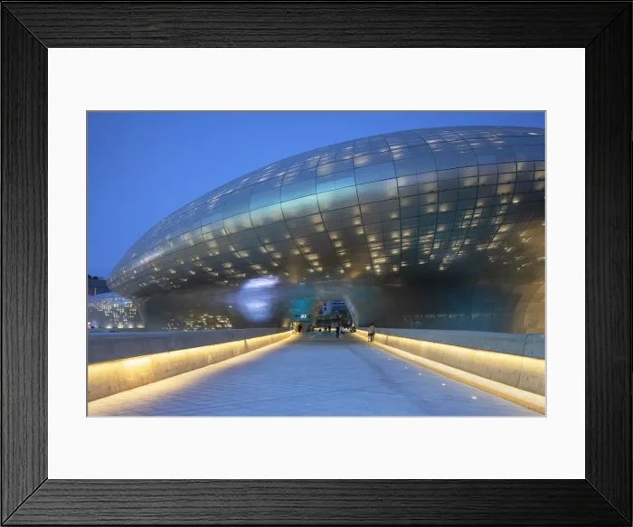 Framed Print : Dongdaemun Design Plaza at dusk, Seoul, South Korea Framed Print : Dongdaemun Design Plaza at dusk, Seoul, South Korea