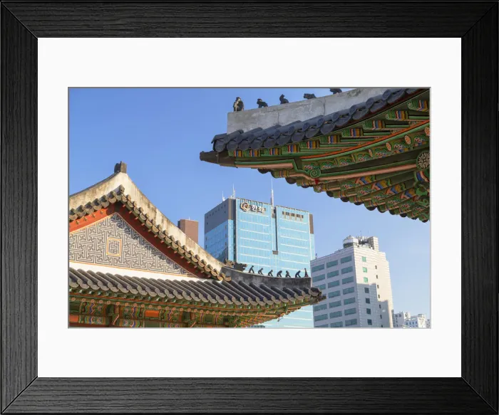 Framed Print : Deoksugung Palace and skyscrapers, Seoul, South Korea Framed Print : Deoksugung Palace and skyscrapers, Seoul, South Korea