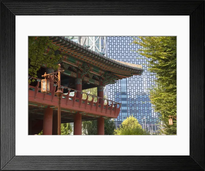 Framed Print : Skyscraper and Bell Pavilion (Bosingak), Seoul, South Korea Framed Print : Skyscraper and Bell Pavilion (Bosingak), Seoul, South Korea
