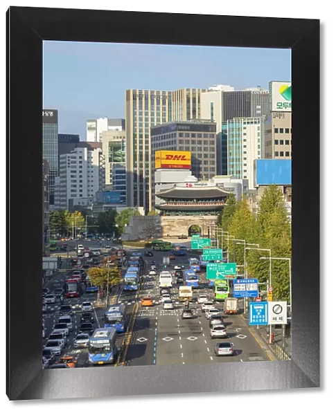 Sungnyemun Gate, skyscrapers and traffic, Seoul, South Korea