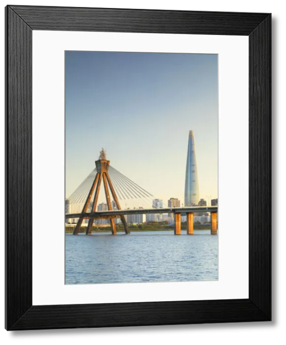 Framed Print : Lotte World Tower and Olympic Bridge, Seoul, South Korea Framed Print : Lotte World Tower and Olympic Bridge, Seoul, South Korea