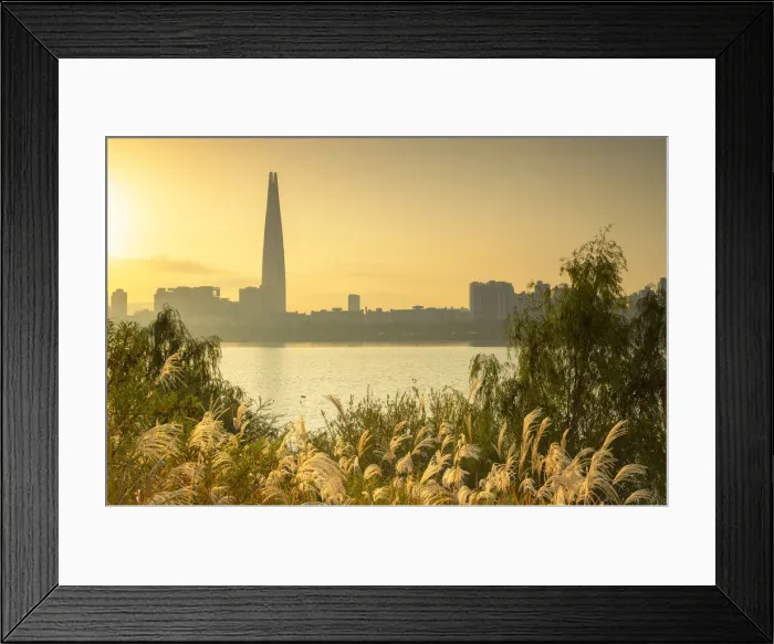Framed Print : Lotte World Tower and Nam River at sunrise, Seoul, South Korea Framed Print : Lotte World Tower and Nam River at sunrise, Seoul, South Korea