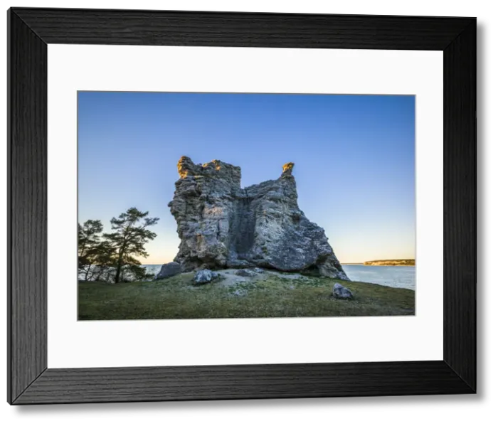 Framed Print : Sweden, Gotland Island, Lickershamn, limestone raukar rocks, Jungfrun, Maiden Rock Framed Print : Sweden, Gotland Island, Lickershamn, limestone raukar rocks, Jungfrun, Maiden Rock