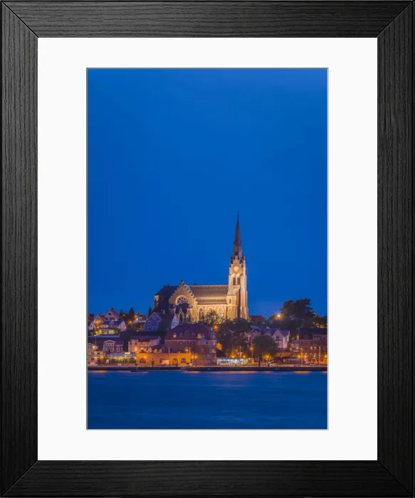 Framed Print : Sweden, Bohuslan, Lysekil, the Lysekils kyrka church, dusk