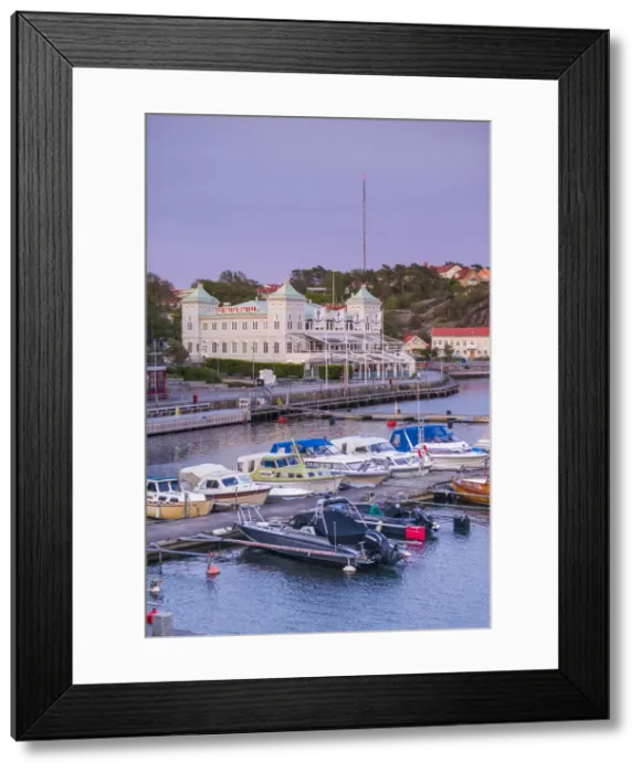 Framed Print : Sweden, Bohuslan, Stromstad, antique Skagerack-Strand resort hotel building, dusk