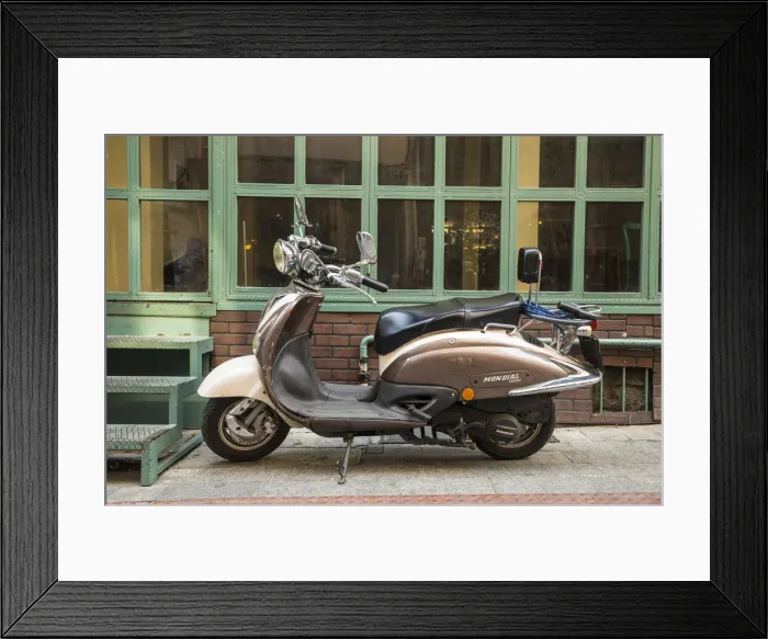 Framed Print : Moda (Asian side), Kadikoy, Istanbul, Turkey Framed Print : Moda (Asian side), Kadikoy, Istanbul, Turkey