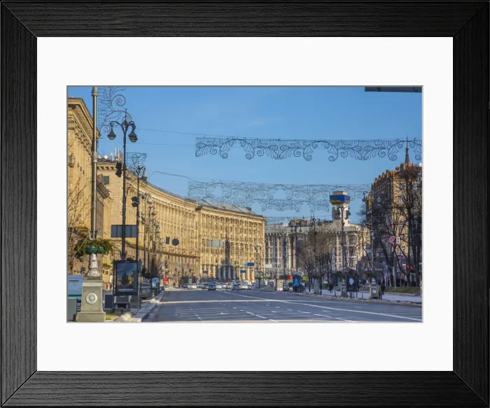 Framed Print : Khreshchatyk street, Kiev (Kyiv), Ukraine Framed Print : Khreshchatyk street, Kiev (Kyiv), Ukraine