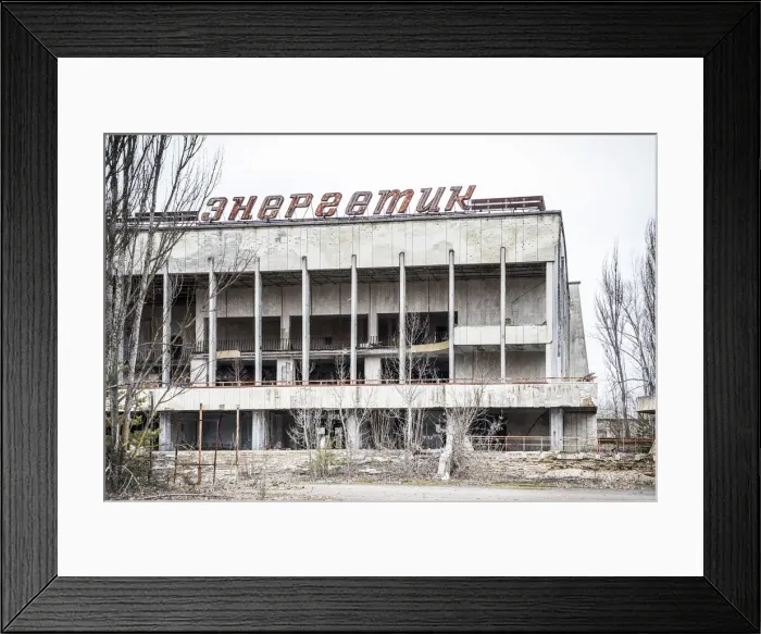 Framed Print : The Supermarket in the abandoned city of Pripyat, Chernobyl Exclusion Zone, Ukraine Framed Print : The Supermarket in the abandoned city of Pripyat, Chernobyl Exclusion Zone, Ukraine