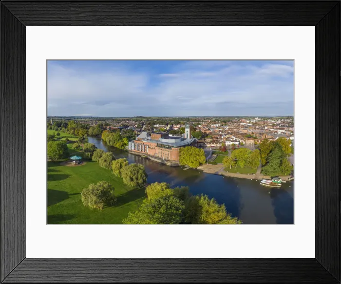 Framed Print : The Royal Shakesphere Theatre and Swan Theatre on the river Avon, Stratford-upon-Avon