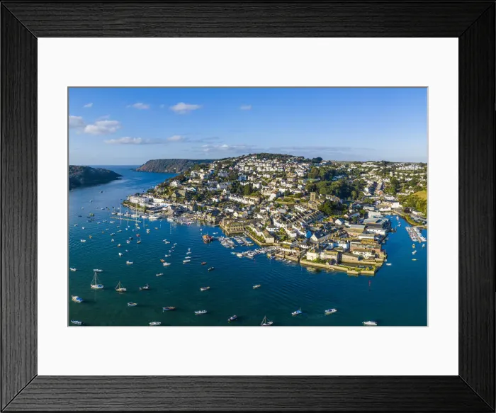 Framed Print : Aerial view of Salcombe on the Kingsbridge Estuary, Devon, England