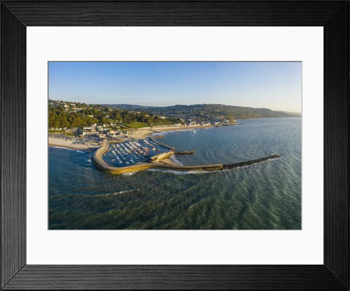 Framed Print : The Cobb and beach at Lyme Regis, Dorset, England