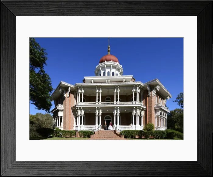 Framed Print : USA, Deep South, Mississippi, Natchez, Longwood, historic antebellum octagonal mansion