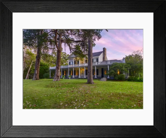 Framed Print : USA, Deep South, Mississippi, Natchez, Linden Bed & Breakfast Framed Print : USA, Deep South, Mississippi, Natchez, Linden Bed & Breakfast