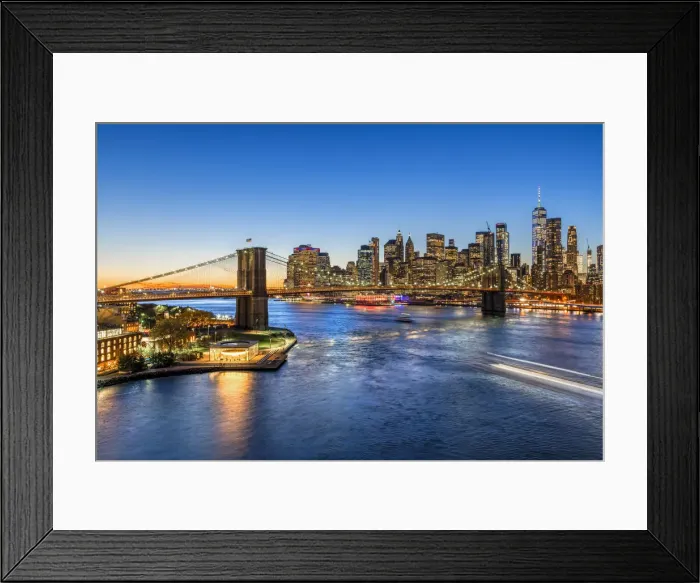Framed Print : Brooklyn Bridge and Lower Manhattan skyline at dusk, Manhattan, New York, USA Framed Print : Brooklyn Bridge and Lower Manhattan skyline at dusk, Manhattan, New York, USA