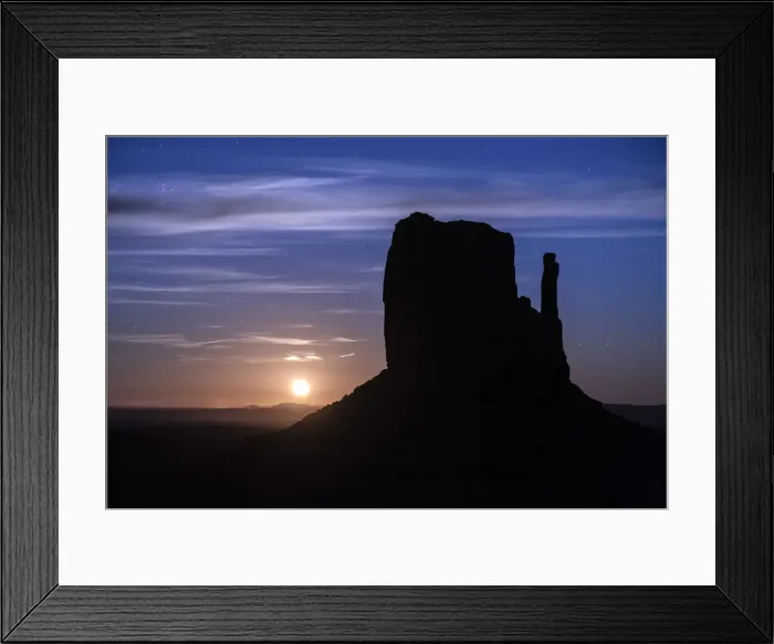Framed Print : Silhouette of West Mitten Butte at moonrise, Monument Valley, Arizona, USA Framed Print : Silhouette of West Mitten Butte at moonrise, Monument Valley, Arizona, USA