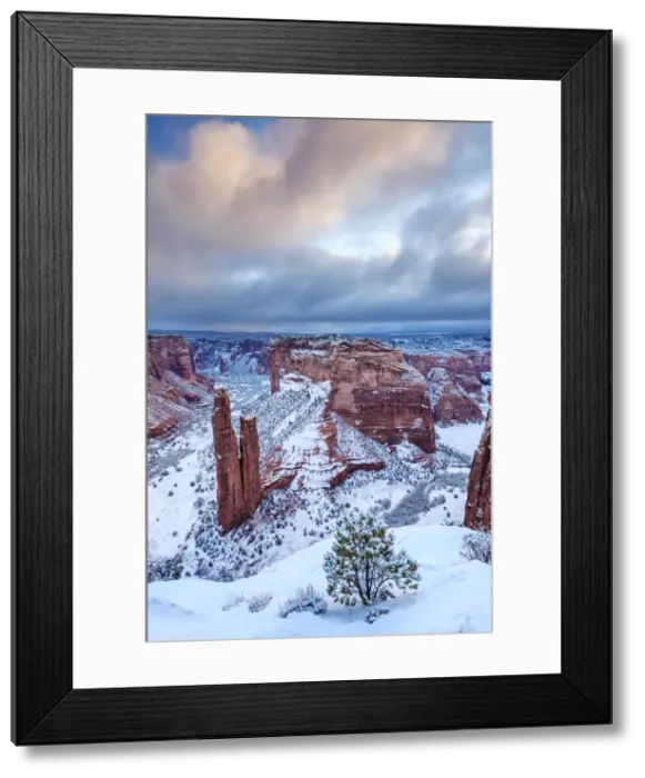 Framed Print : USA, Southwest, Arizona, Navajo Indian Reservation, Chinle, Canyon Canyon de Chelly Framed Print : USA, Southwest, Arizona, Navajo Indian Reservation, Chinle, Canyon Canyon de Chelly