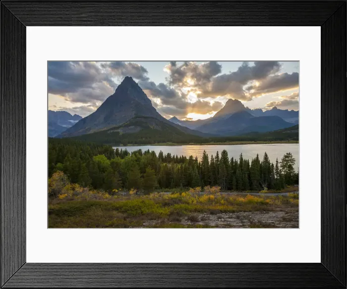 Framed Print : Swiftcurrent Lake and Mount Grinnell at Sunet, Glacier National Park, Montana Framed Print : Swiftcurrent Lake and Mount Grinnell at Sunet, Glacier National Park, Montana