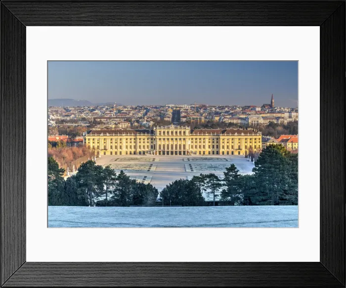 Framed Print : Schonbrunn Palace, Vienna, Austria Framed Print : Schonbrunn Palace, Vienna, Austria