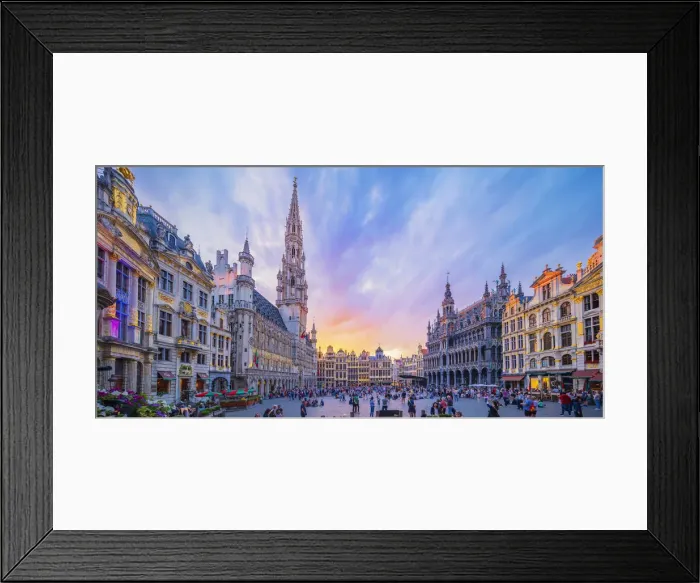 Framed Print : Panoramic view of the Grand Place in Brussels at dusk, Belgium Framed Print : Panoramic view of the Grand Place in Brussels at dusk, Belgium