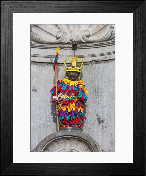 Framed Print : Little statue called Manneken Pis in Bruxelles, Belgium Framed Print : Little statue called Manneken Pis in Bruxelles, Belgium