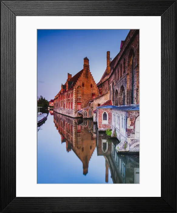 Framed Print : St. John hospital (Sint-Janshospitaal, now a museum) reflecting in the water canal