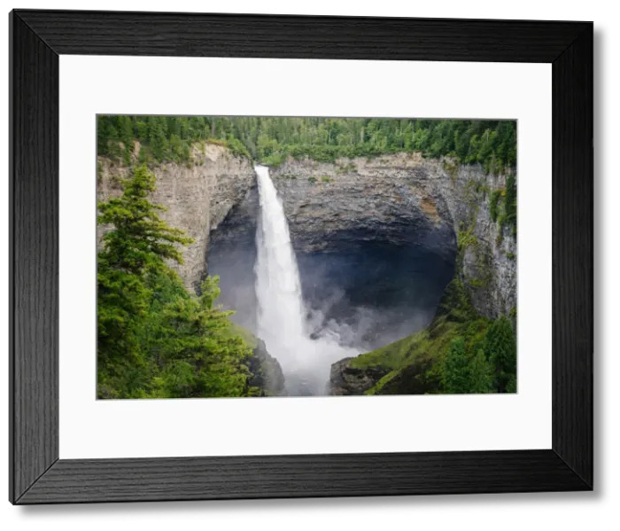 Framed Print : Helmcken Falls, Wells Gray Provincial Park, British Columbia, Canada. Stormy weather Framed Print : Helmcken Falls, Wells Gray Provincial Park, British Columbia, Canada. Stormy weather