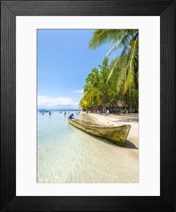 Framed Print : Traditional wooden boat. Playa Estrella (Starfish beach), Colon island
