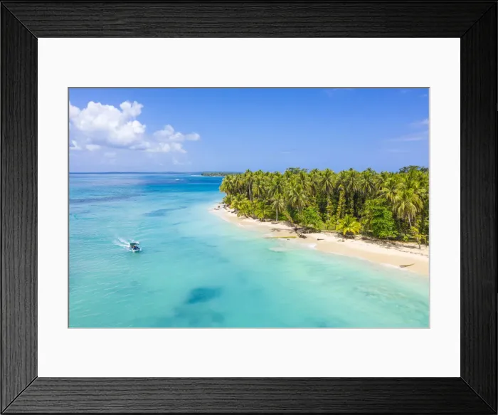 Framed Print : Zapatilla island, Bastimentos, Bocas Del Toro, Panama, Central America Framed Print : Zapatilla island, Bastimentos, Bocas Del Toro, Panama, Central America