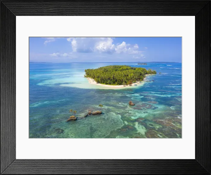 Framed Print : Zapatilla island, Bastimentos, Bocas Del Toro, Panama, Central America Framed Print : Zapatilla island, Bastimentos, Bocas Del Toro, Panama, Central America