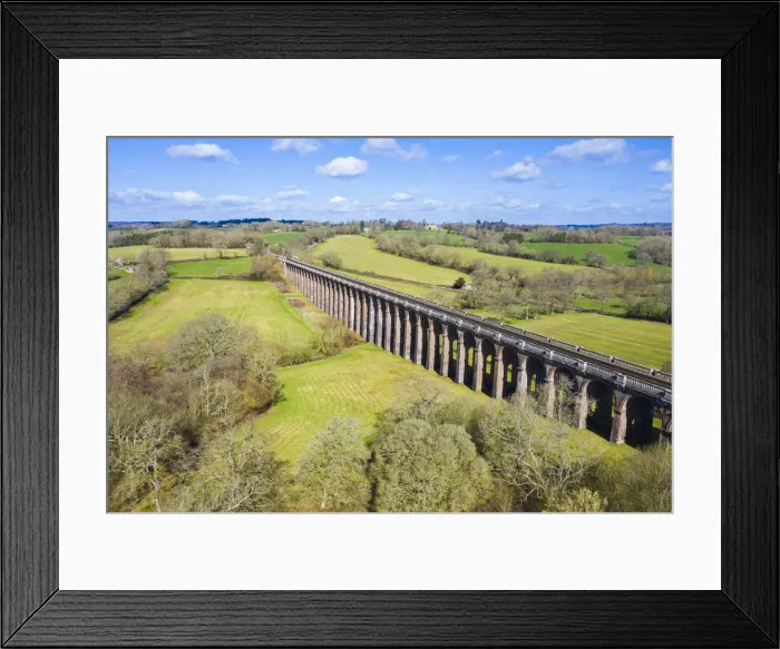 Framed Print : Ouse valley viaduct (Balcombe viaduct), West Sussex, England, UK Framed Print : Ouse valley viaduct (Balcombe viaduct), West Sussex, England, UK